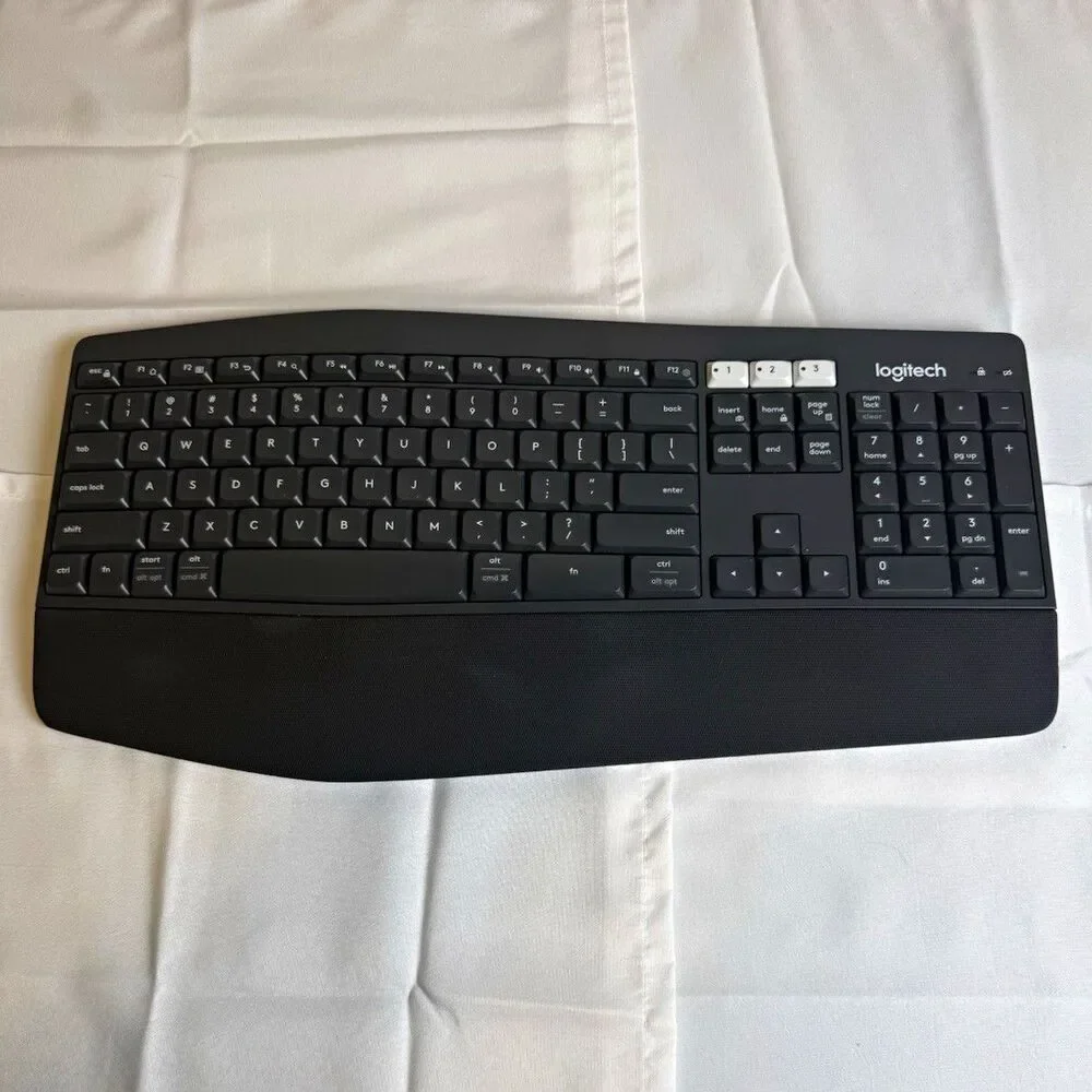 Logitech K850 Wireless Ergonomic Full-Size Keyboard Black QWERTY English